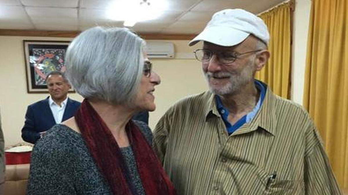 
Photo shows Alan Gross with his wife, Judy, supposedly still in Cuba.

