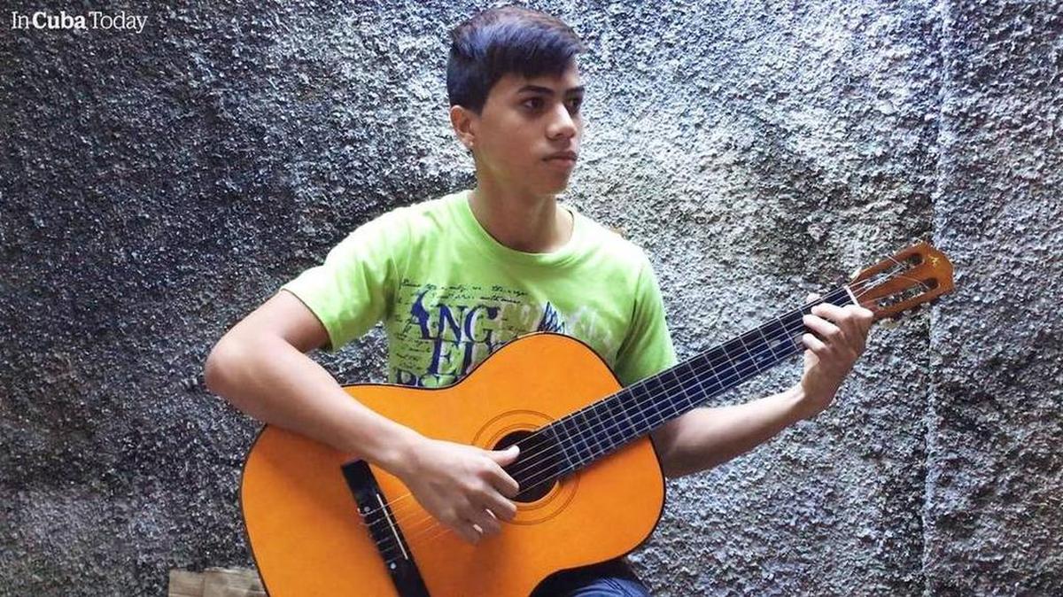 Marco A. Márquez, a Cuban high school student.