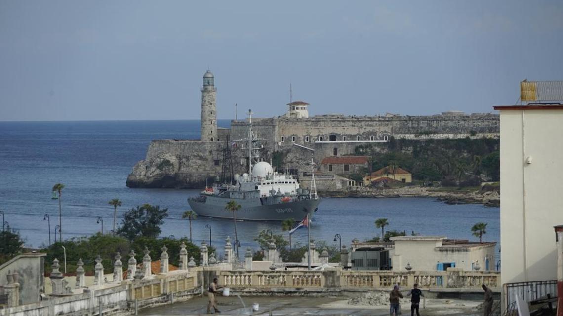 Russian spy ship Viktor Leonov enters the port of Havana on the morning of March 16, 2018.