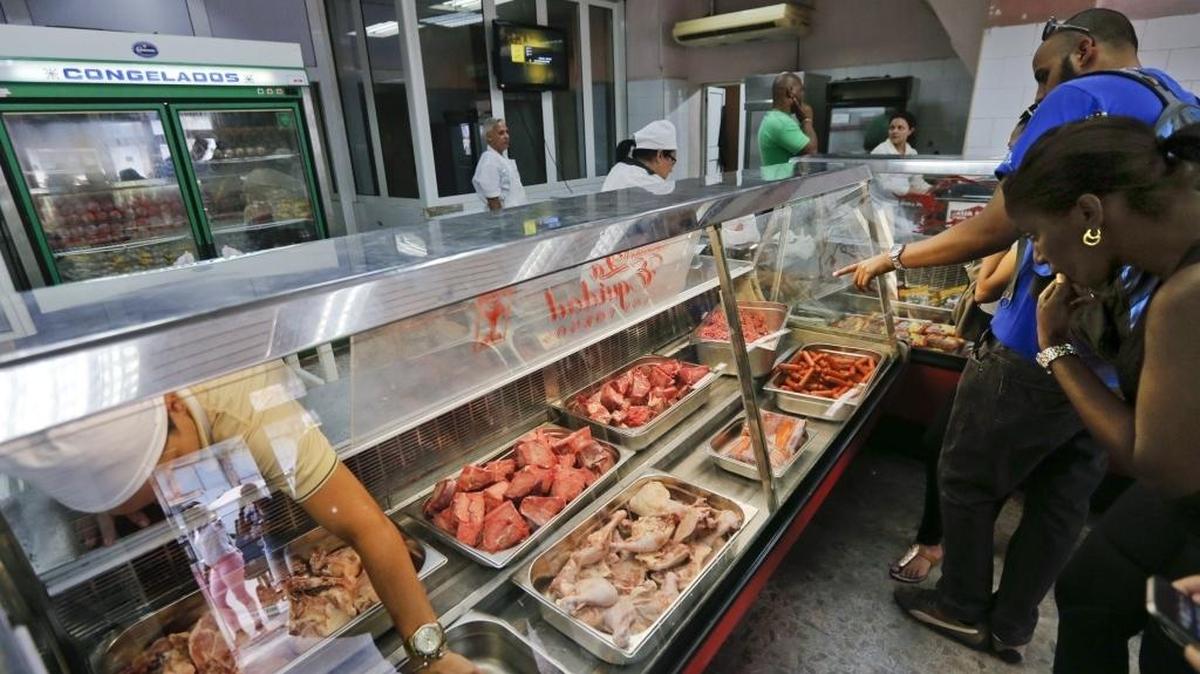 Los Fornos butcher shop on Neptuno Street in Havana.
