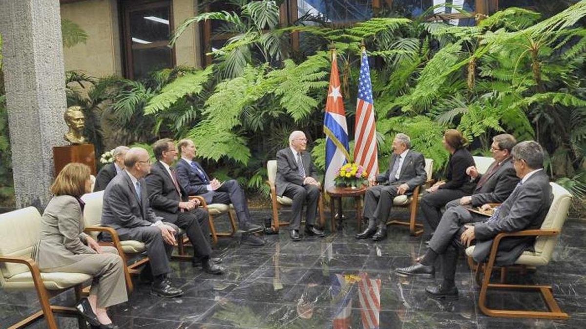 Cuban leader Raúl Castro talks to Sen. Patrick Leahy and other U.S. members of Congress on Feb. 20th.