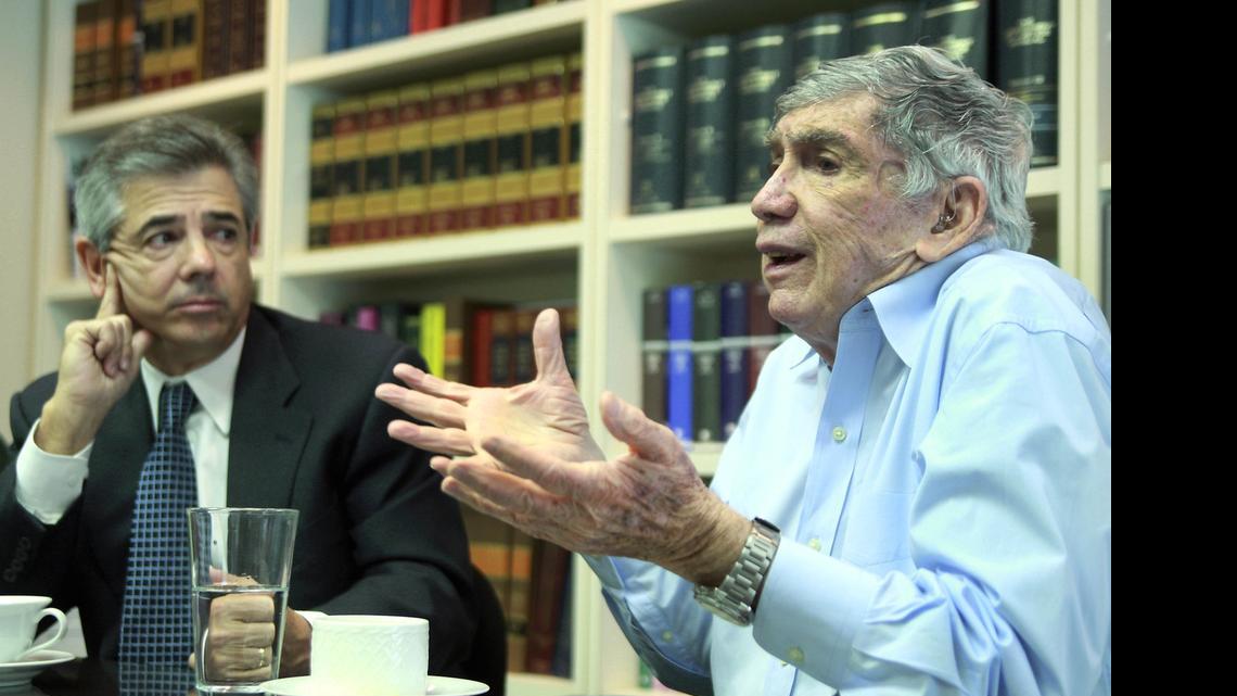 
Luis Posada Carriles (right) with his lawyer Arturo Hernández duing an interview with el Nuevo Herald on April 14, 2011.
