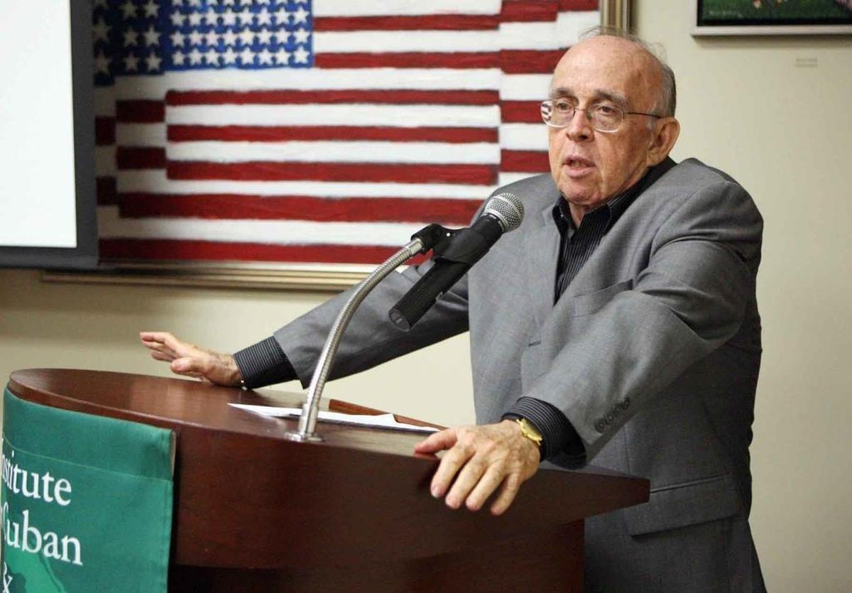 Jaime Suchlicki, whose departure from UM’s Institute for Cuban and Cuban-American Studies caused a flap, is shown during a presentation of the documentary “The Failure of the Bay of Pigs” at Casa Bacardi.