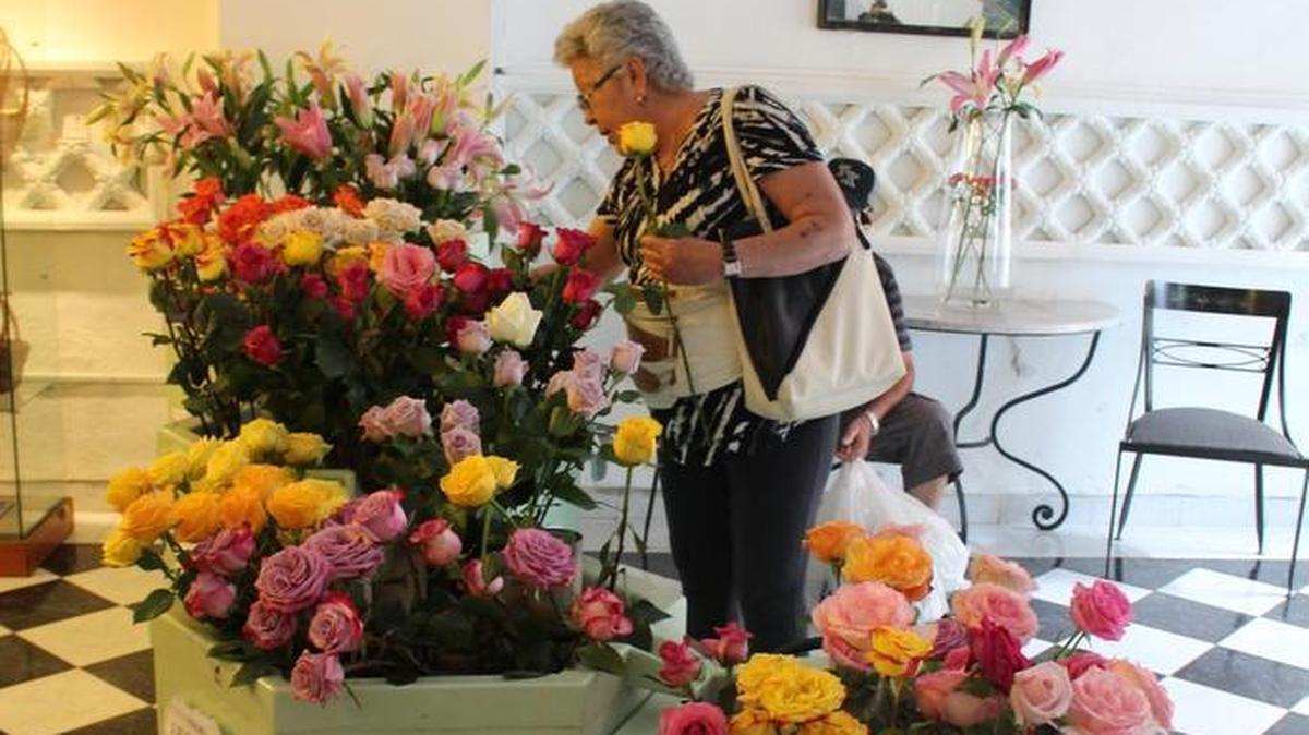 This Old Havana flower shop is on the State Department’s restricted list under its old name Florería Jardín Wagner. The Cubans have renamed it Rosa Blanca and say it shouldn’t be on the list anyway.