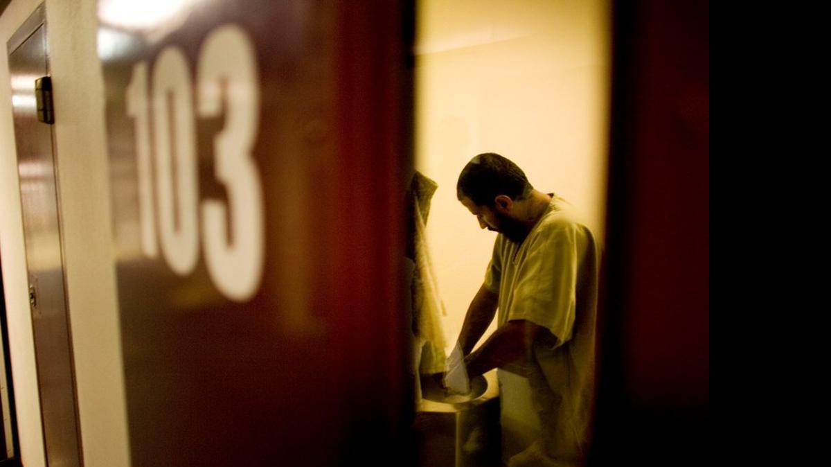 
A Guantánamo prisoner held in single-cell confinement at Camp 5 on Nov. 19, 2008 in this photo approved for release by the U.S. military.

