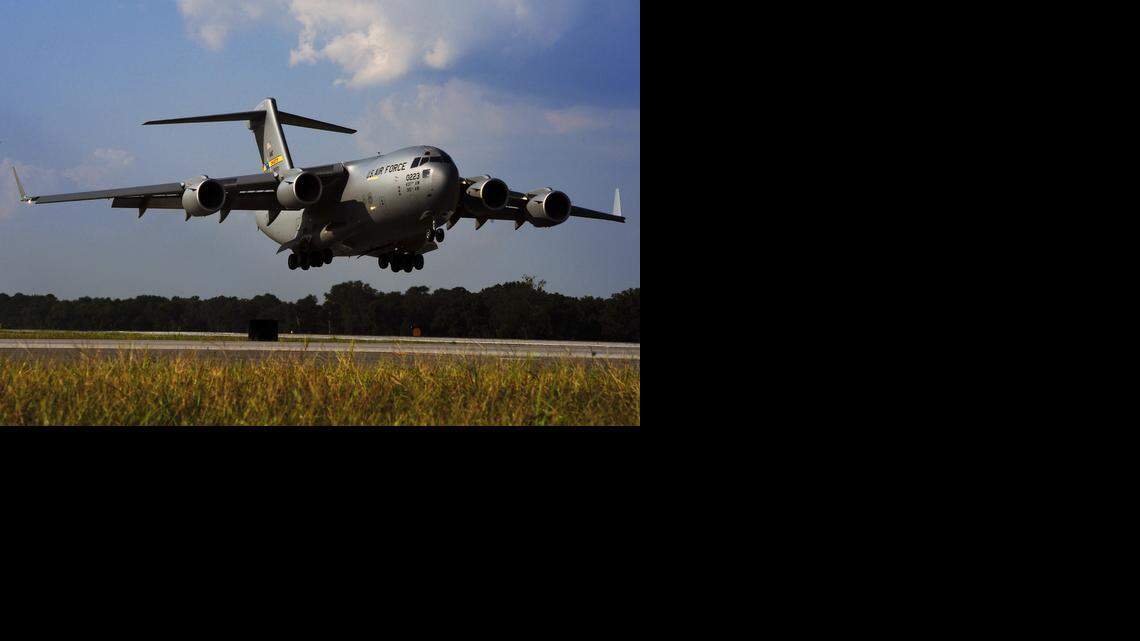 
The last C-17 Globemaster III, P-223, produced for the U.S. Air Force arrives at Charleston, S.C., during a delivery ceremony Sept. 12, 2013.
