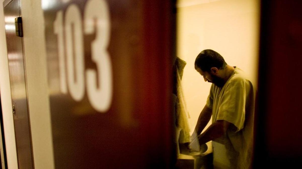 A Guantánamo prisoner held in single-cell confinement at Camp 5 on Nov. 19, 2008 in this photo approved for release by the U.S. military.