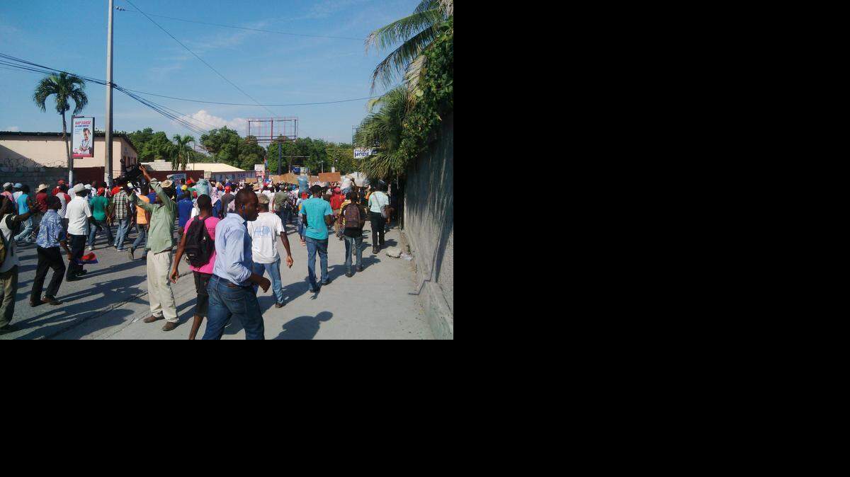 
Protesters in Port-au-Prince on Friday call for President Michel Martelly to resign. 
