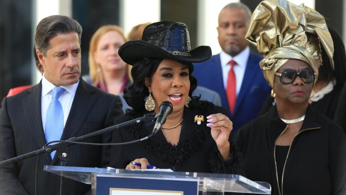 U.S. Representative Frederica Wilson speaks during a news conference to announce support for extending Temporary Protected Status, TPS, on Tuesday, Nov. 21, 2017. At left is Alberto Carvalho, superintendent of Miami-Dade County Public Schools and at right is Miami-Dade School Board member Dorothy Bendross-Mindingall.