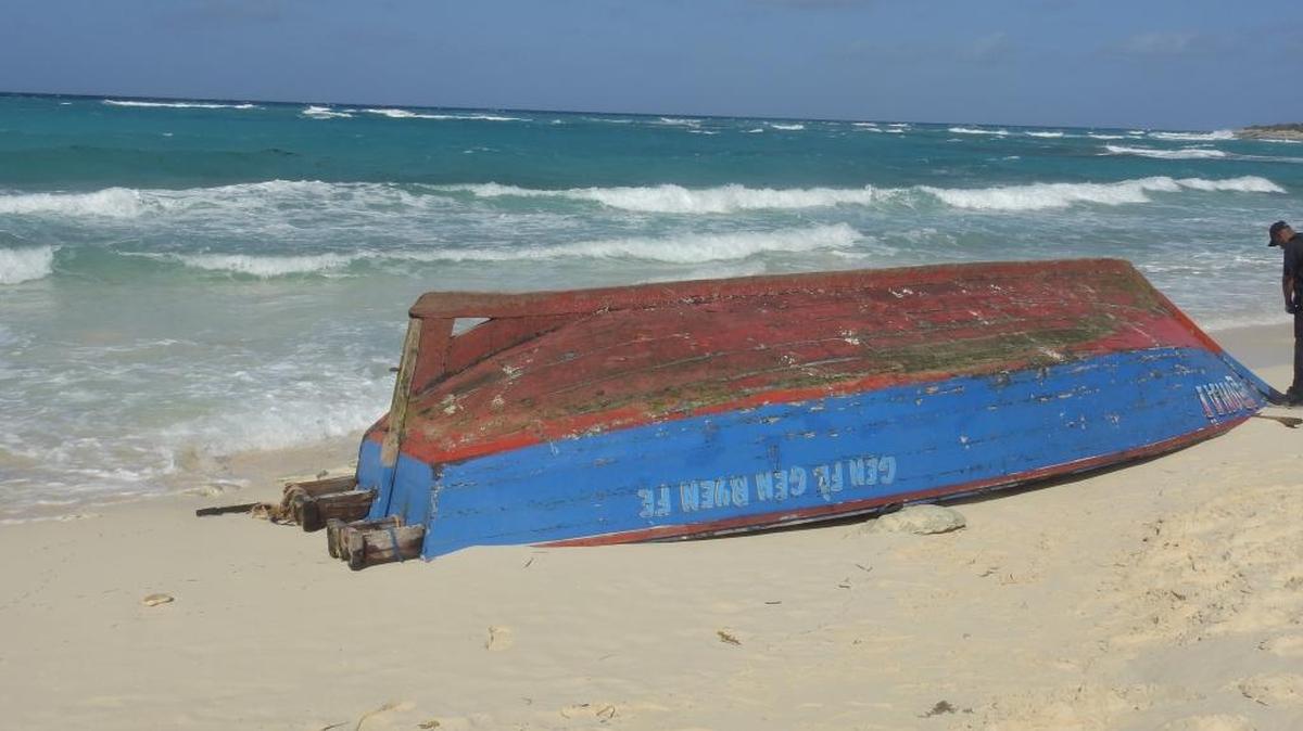 This 30-to-35-foot wooden sloop ferried 69 persons from Haiti to the Turks and Caicos, where many plunged to their deaths after it hit a reef.
