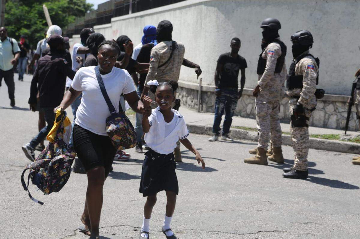 Port-au-Prince, Haiti, March 19, 2025 - As Haiti’s capital comes under intense gang attacks, angry Haitians in Canape Vert armed themselves with machetes and took to the streets Thursday, March 19, 2025 to protest the assaults and lack of response from the country’s authorities.The United Nations International Organization for Migration said gangs have forced nearly 60,000 Haitians to flee their homes in just one month.