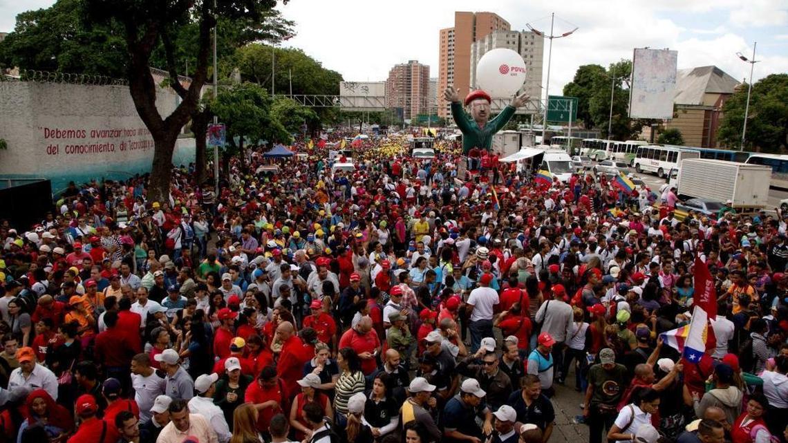 Supporters of Venezuelan President Nicolás Maduro prepared to march Friday to the legislative palace in Caracas ahead of the swearing-in ceremony of the new constituent assembly.