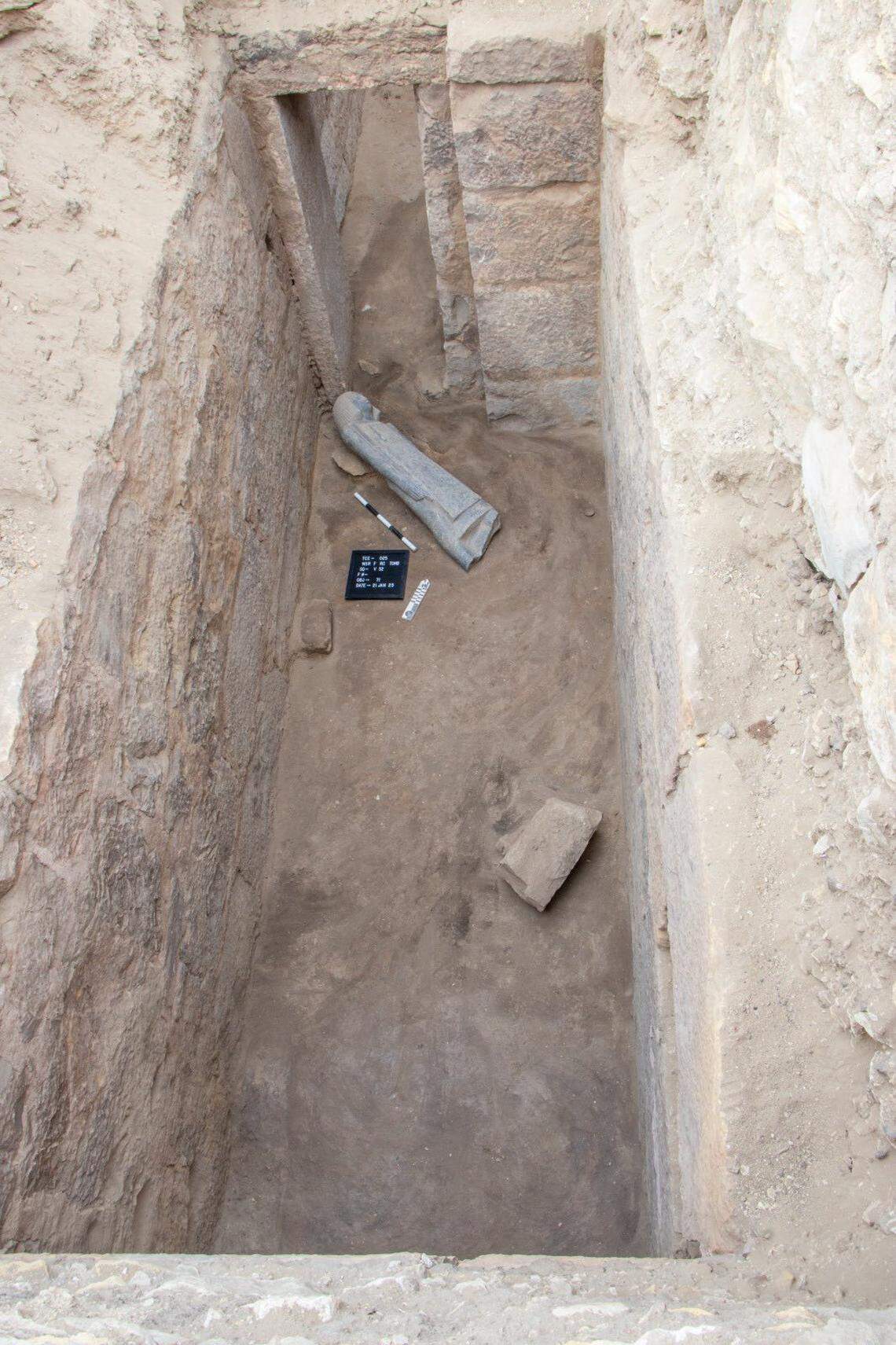 Another chamber of the ancient prince’s tomb with a black granite statue.