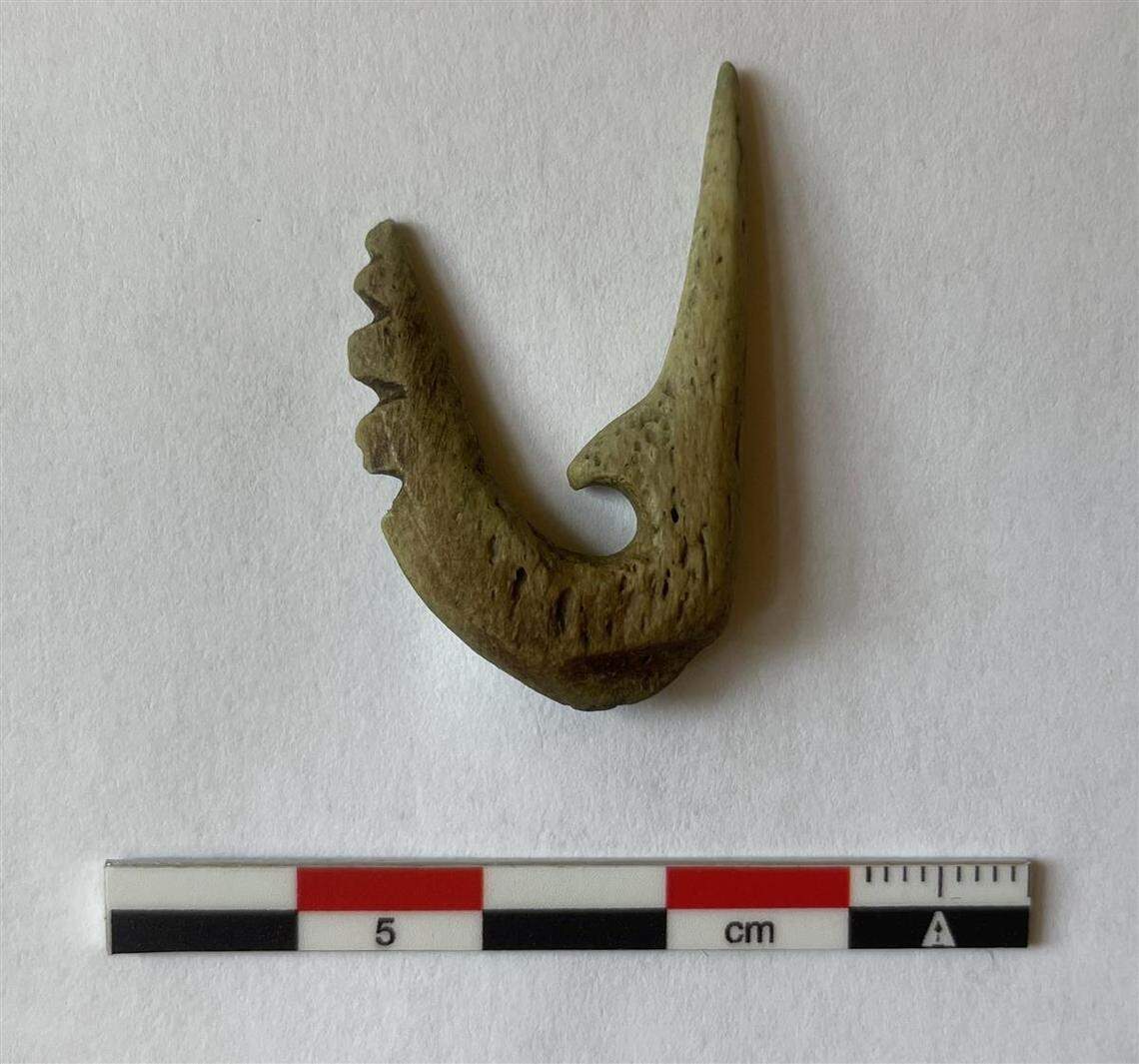The rare 4,000-year-old bone fish hook found in Møre og Romsdal.