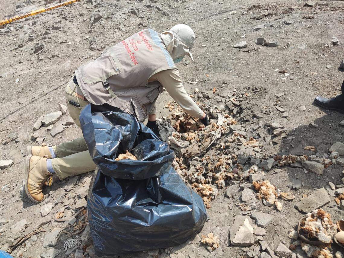 Locals outside Lima, Peru, noticed some dusty items in a vacant lot. Archaeologists excavated, found dozens of 500-year-old items.