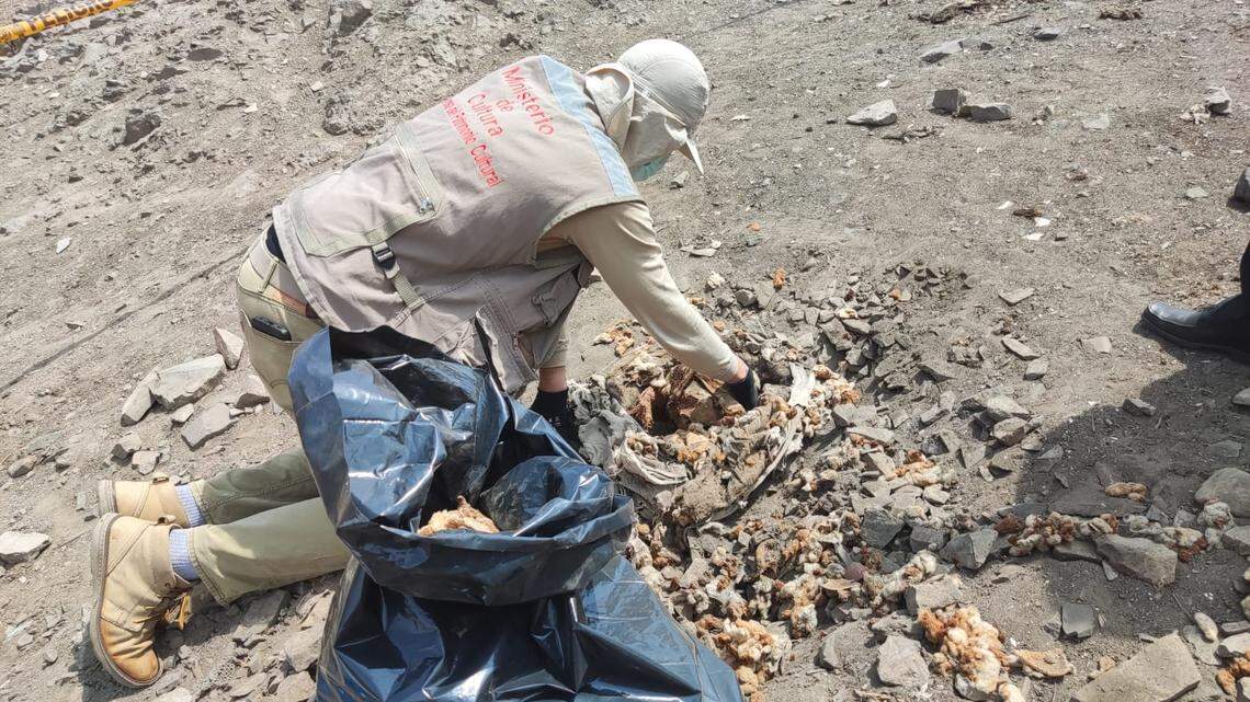 Locals outside Lima, Peru, noticed some dusty items in a vacant lot. Archaeologists excavated, found dozens of 500-year-old items.