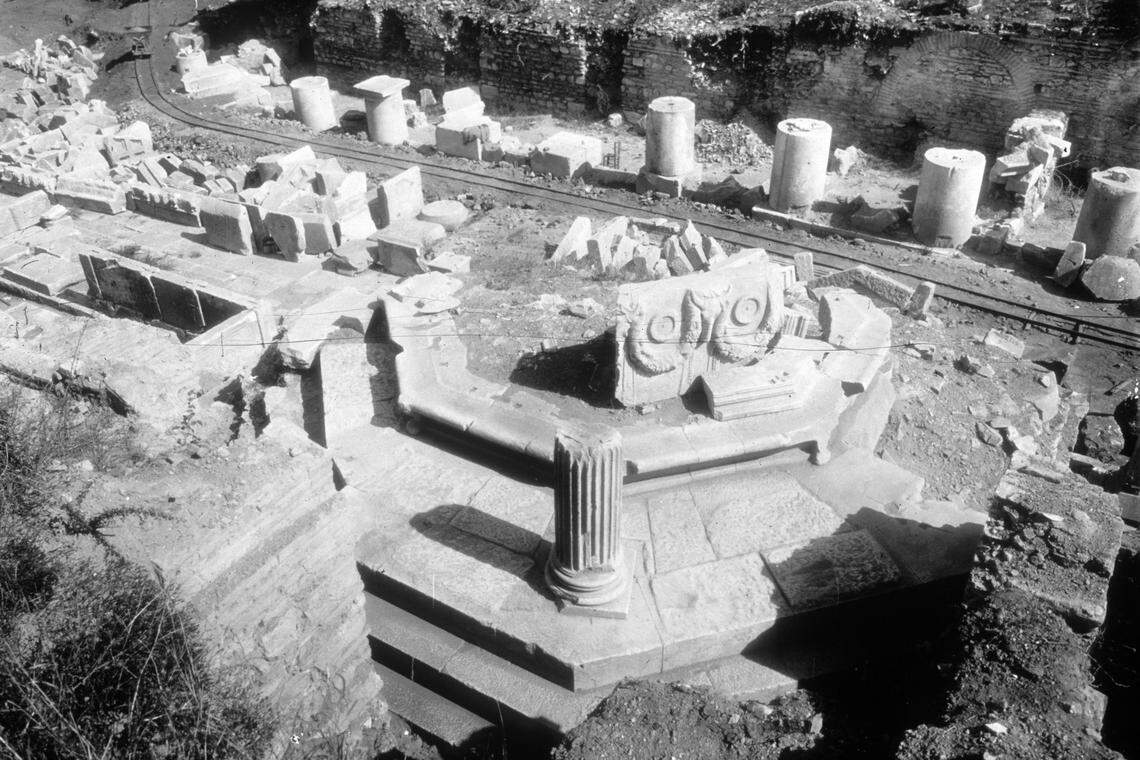 A historical photo shows the ruins of the Octagon tomb in Ephesos, Turkey.