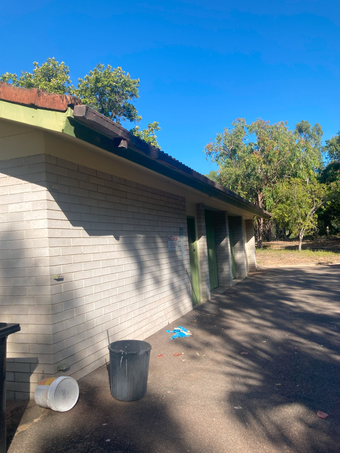 A building at Cape Pallarenda Conservation Park with gutters along the front of the roof.