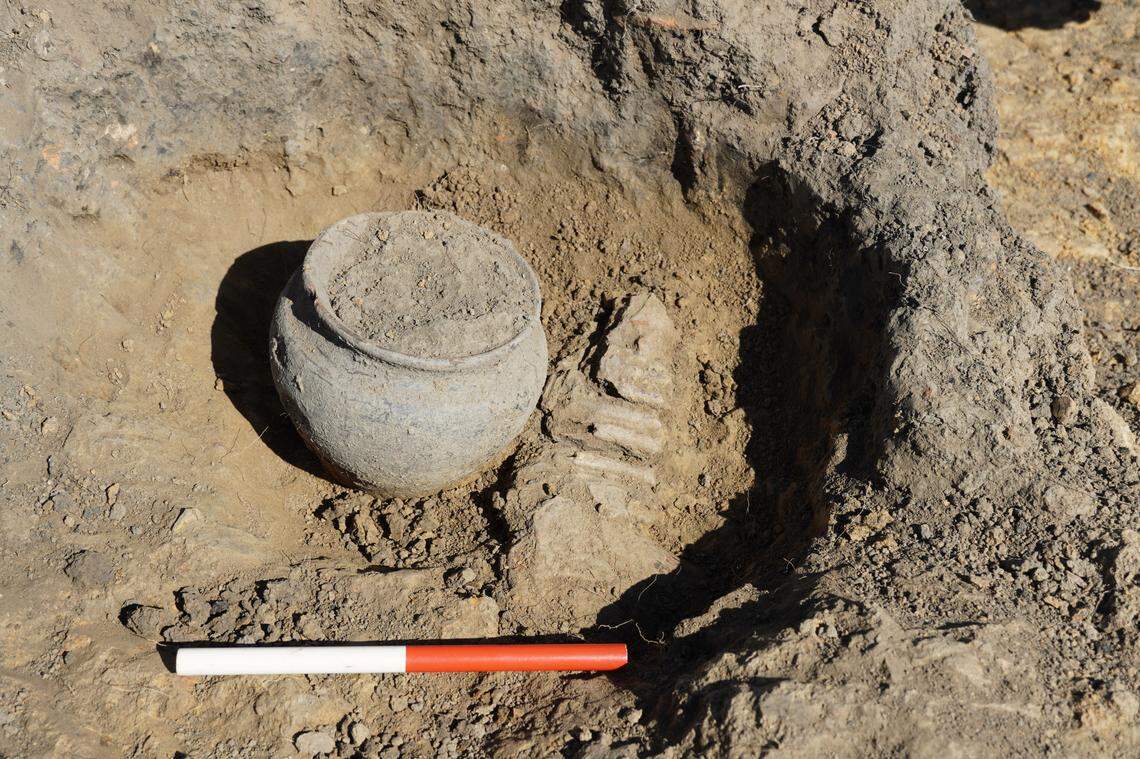 An intact ancient Roman pot unearthed at Smallhythe.