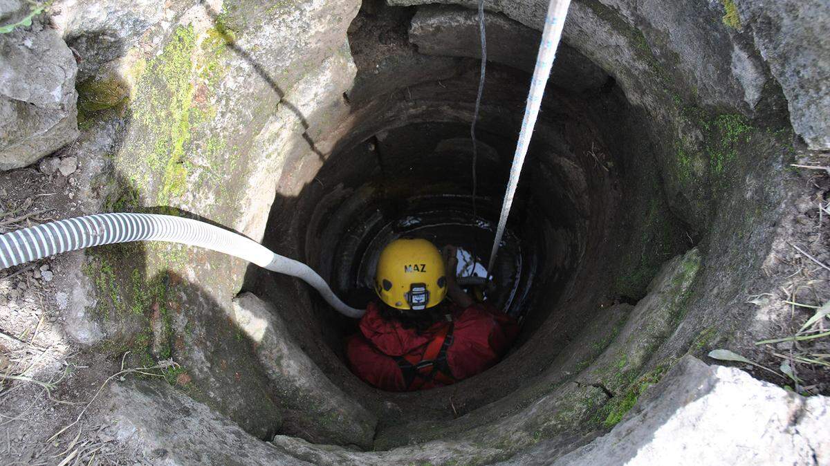 Archaeologists in Italy excavated a well near a temple and found 1,800-year-old wooden artifacts and leftovers from rituals, photos show.
