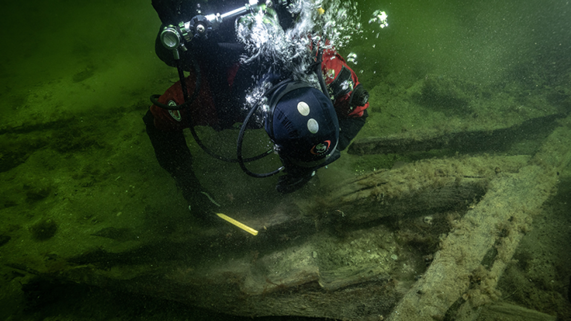 Divers and archaeologists explored a sunken shipwreck from 1495 and found a “unique” weapon chest with tools for making ammunition, photos show.