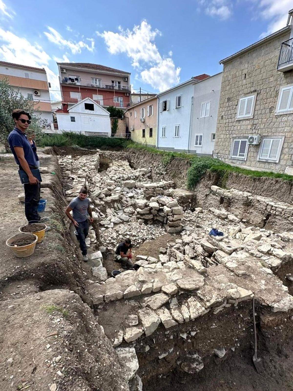 A close-up view of the ancient rampart during excavations.