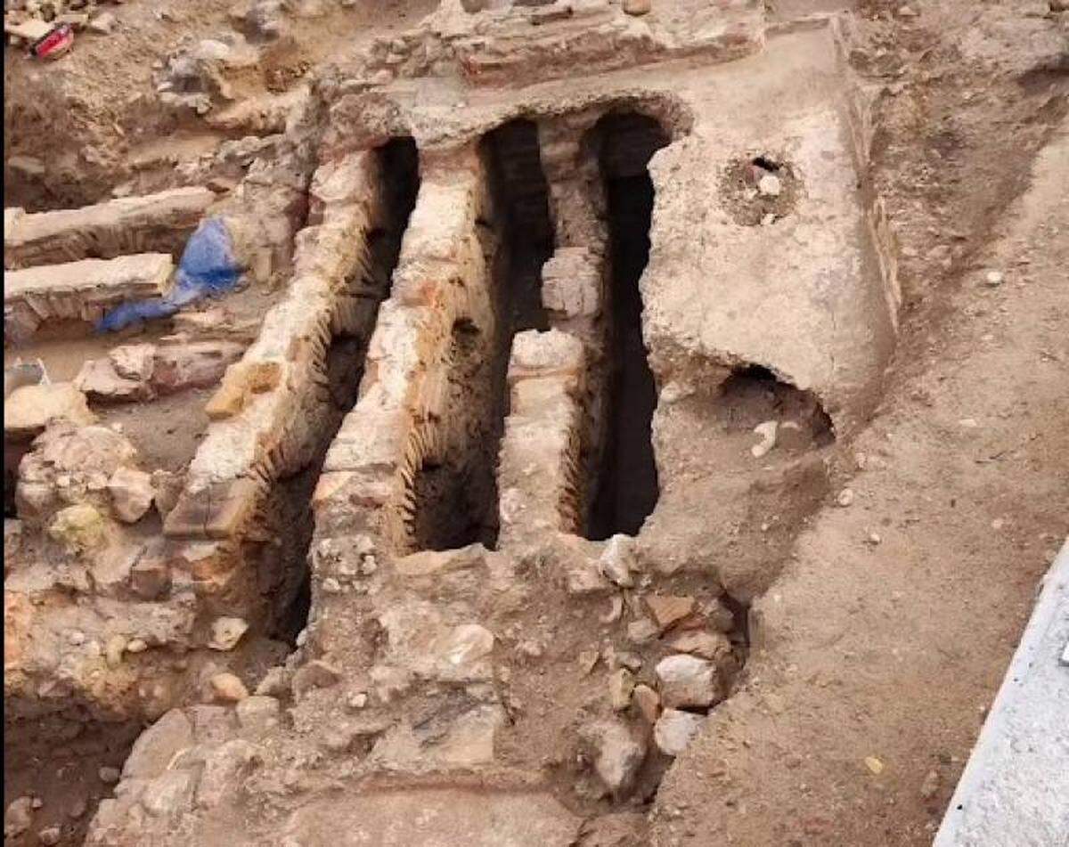 Archaeologists uncovered the ruins of a Roman caldarium that used heat from nearby hot springs.