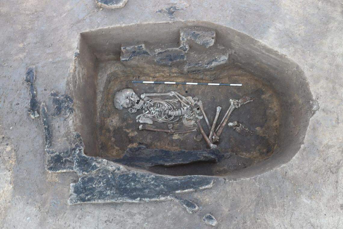 The 4,600-year-old burial found in Hatalov.