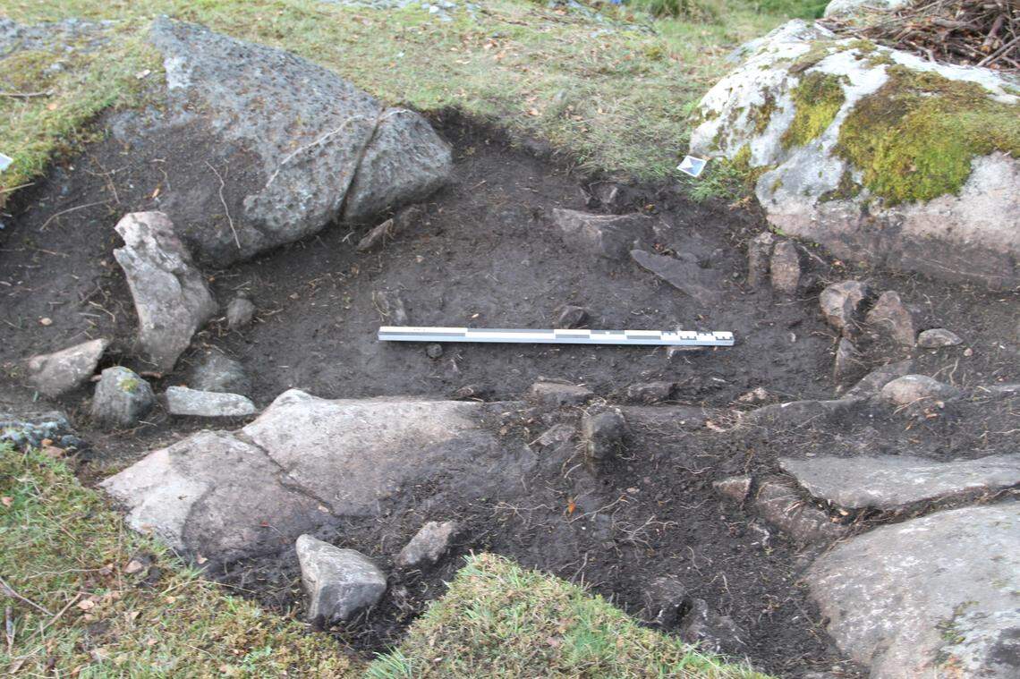 The first grave, dating back 1,150 years, found in Skumsnes.