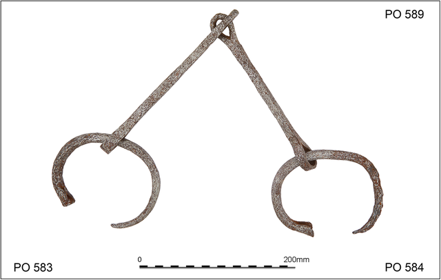 One set of ancient metal shackles found at Ghozza.