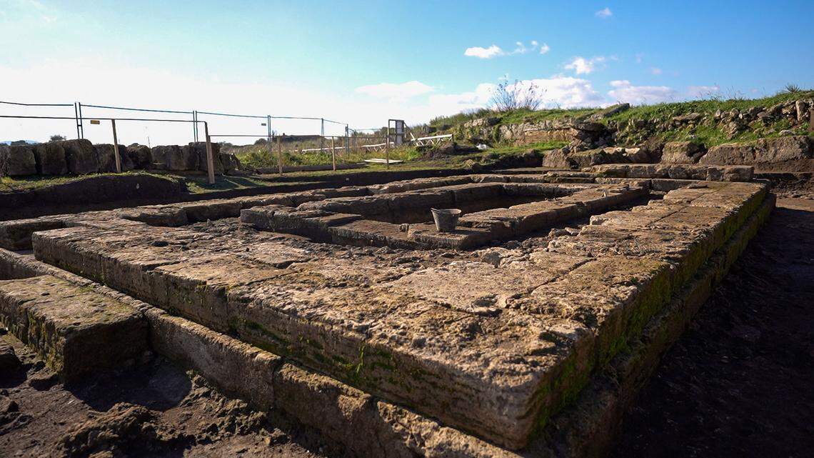 The building ruins found in Paestum.