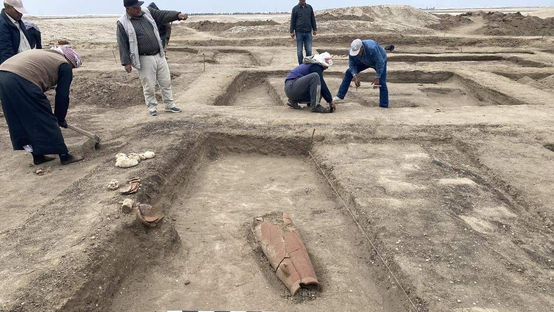 Archaeologists in North Sinai found 3,400-year-old house ruins built for an ancient Pharaoh to rest in during military campaigns, officials said.