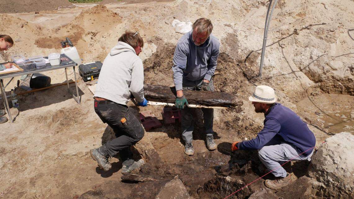 Archaeologists excavated site near Bentfeld and found a rare 1,600-year-old wooden structure and other artifacts, officials said.
