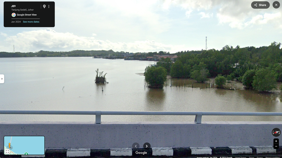 Trawlers off Malaysia caught a silvery creature with a “very large” mouth and teeth on its tongue in a first-of-its-kind record, study said.