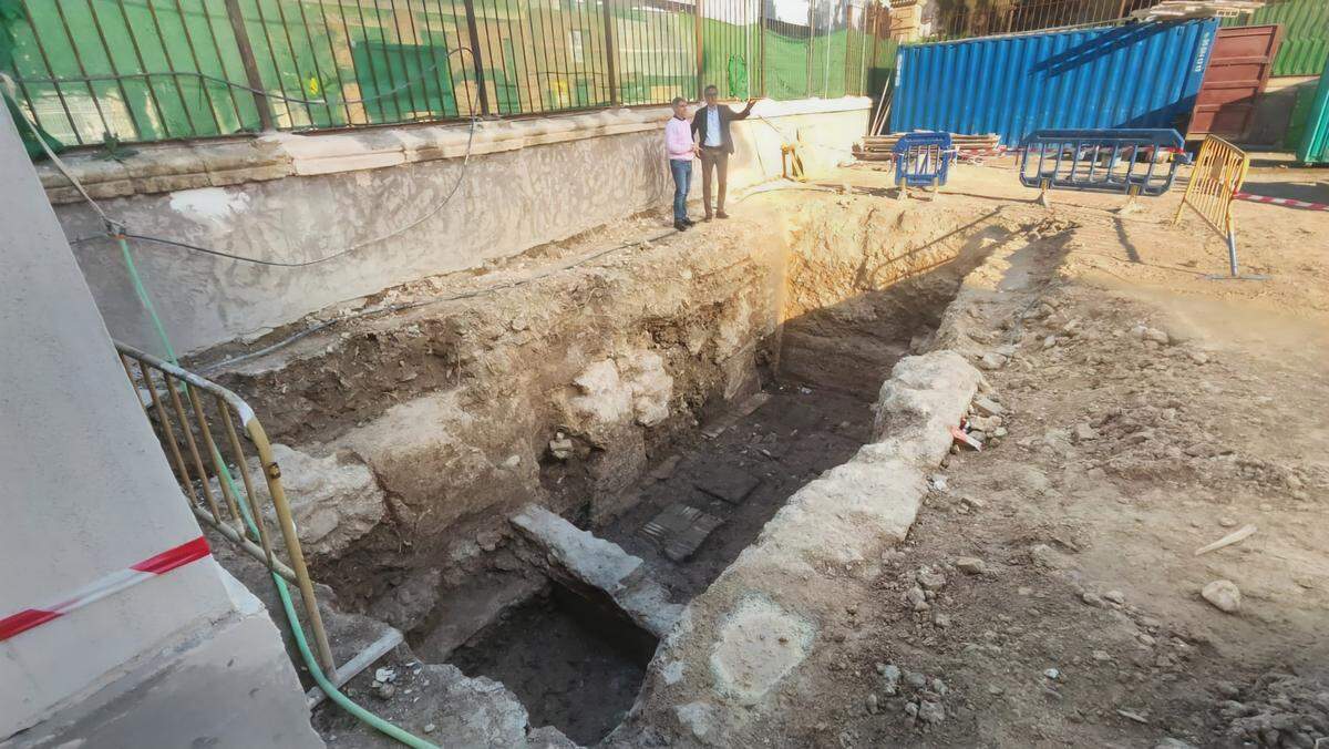The 900-year-old bathhouse ruins found in the garden of Rubalcava Palace.