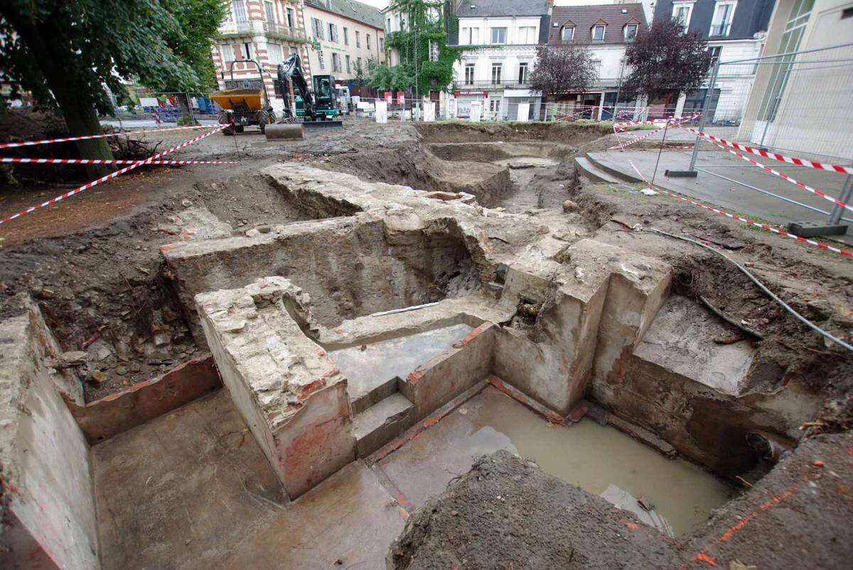 Part of the 18th to 19th century hospital found at the park.