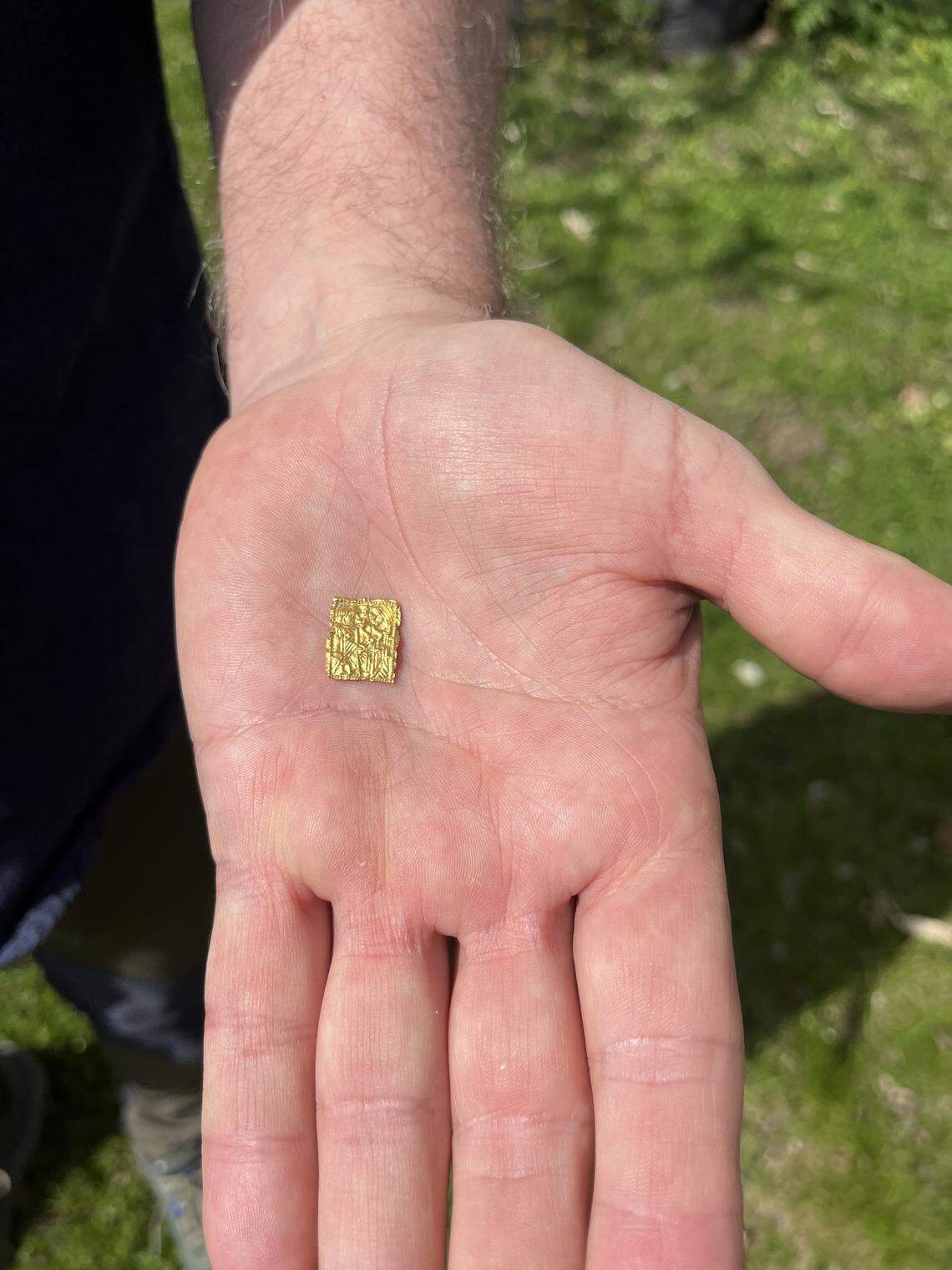 The ancient gold foil found in Hovland in 2025.