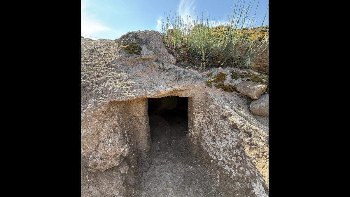 Archaeologists in Italy found three prehistoric tombs, known as “fairy houses,” with artifacts inside. The photo shows Tomb XIX.