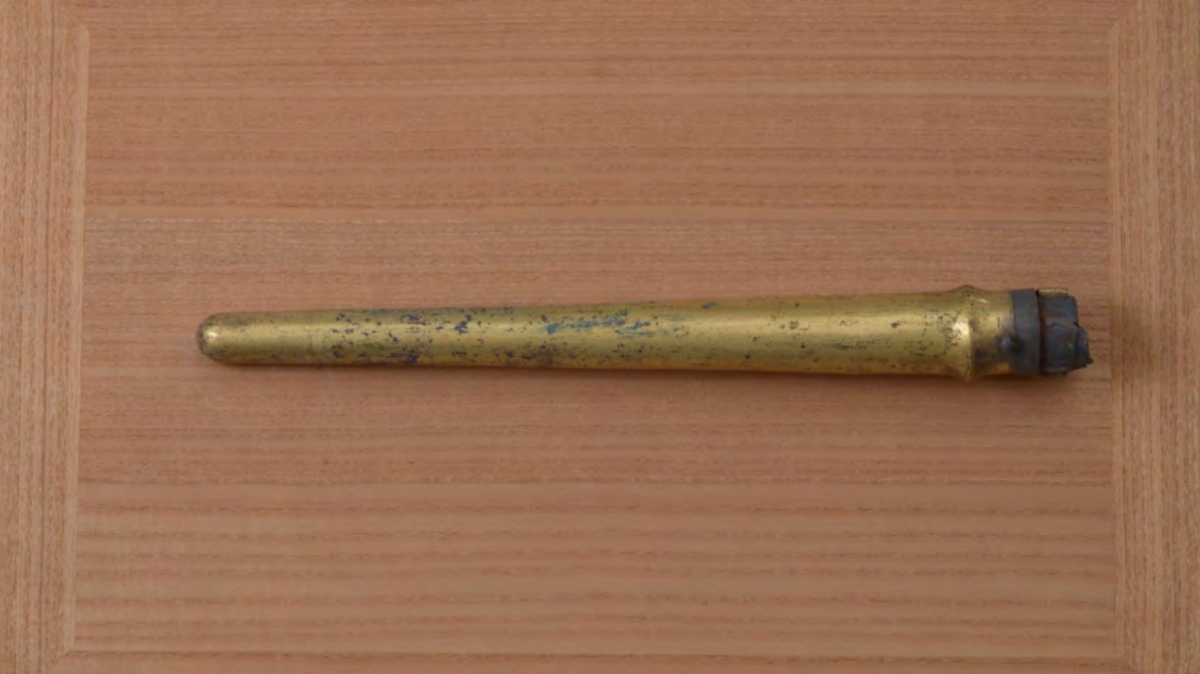 Researchers did X-rays and CT scans of a 1,300-year-old sheath from an island in Japan and revealed the unique blade inside, photos show.