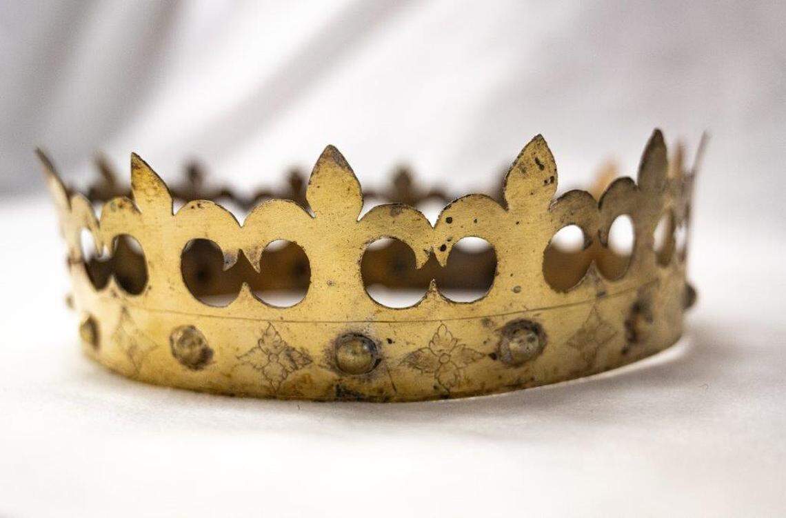 Another 450-year-old royal crown found at Vilnius Cathedral.