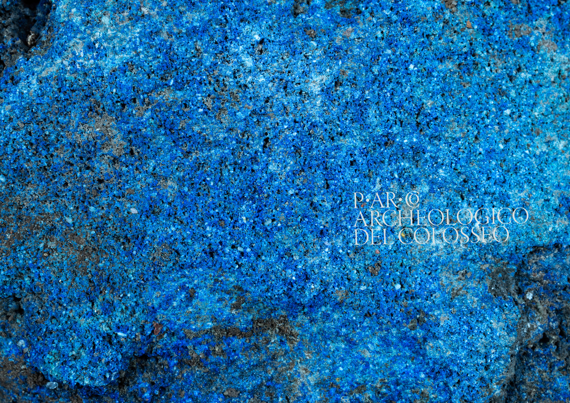 A close-up photo shows the Egyptian blue pigment found at the Domus Aurea.