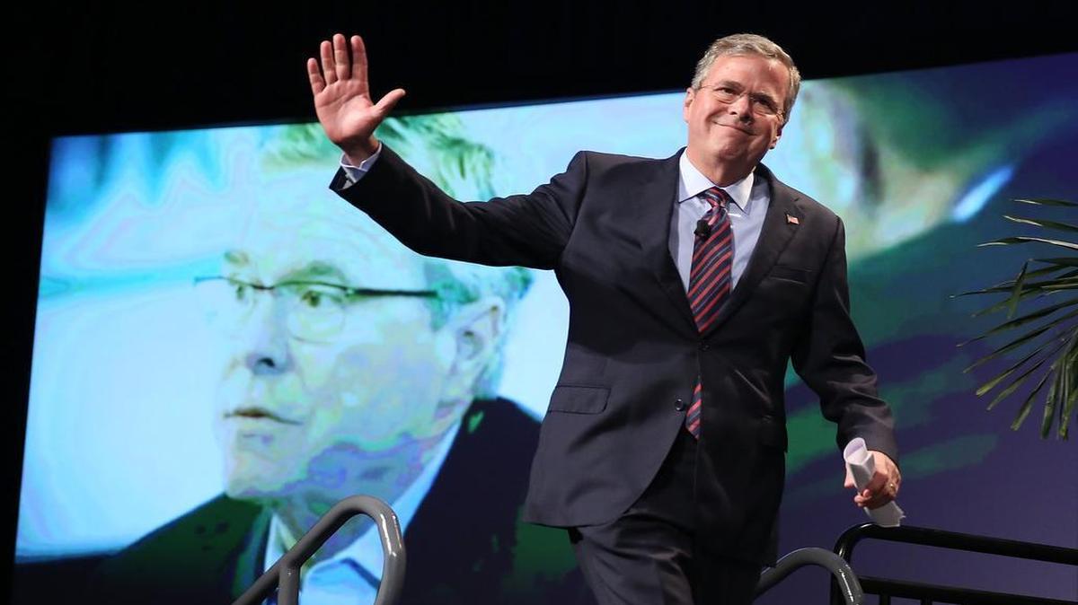 
“Conservative principles applied the right way can yield great results,” Jeb Bush told a chamber-of-commerce crowd assembled at a Disney World Convention Center.
