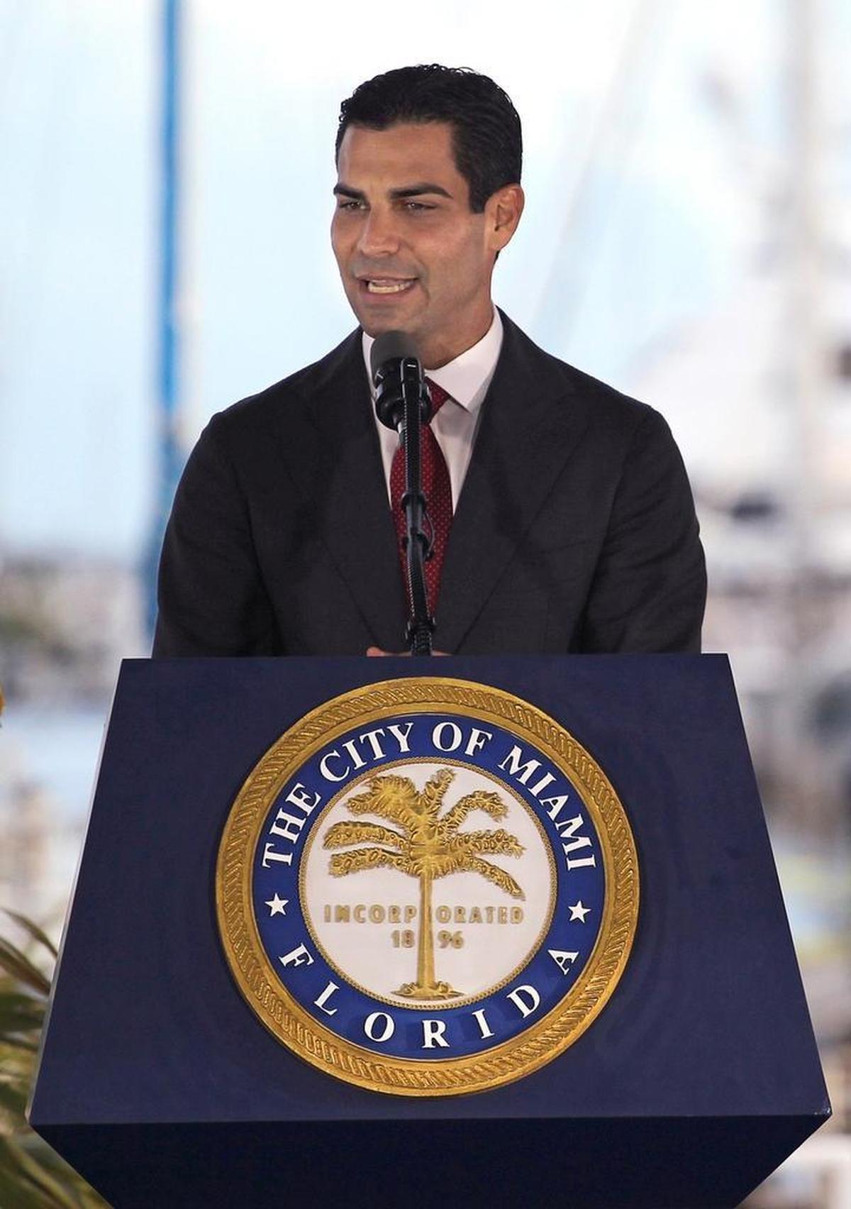 Miami Mayor Francis Suarez gives his remarks after being sworn in by Judge Robert Luck on Nov. 15, 2017.