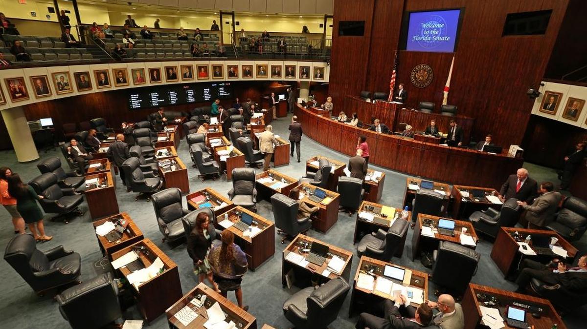 Gov. Rick Scott signed a bill on Wednesday that makes the 2018 legislative session start in January, as it did this year. The typical starting date is in March.