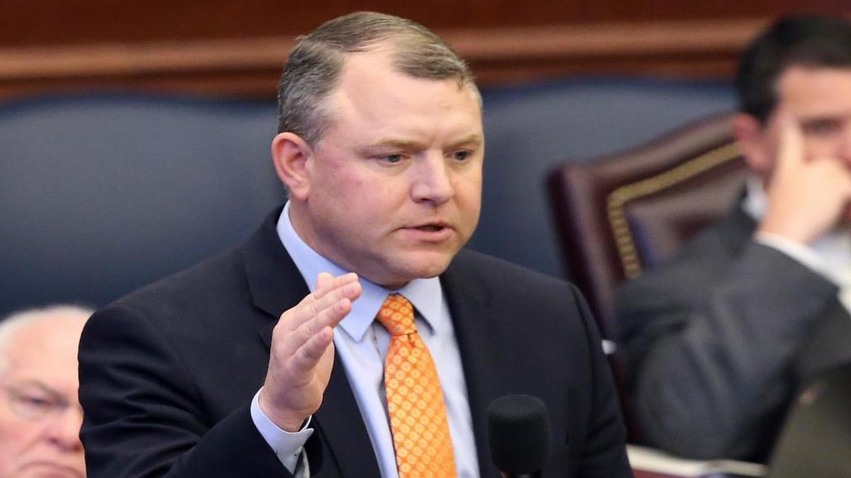 Sen. Rob Bradley, R-Fleming Island, closes on his ‘Stand Your Ground’ bill during session, Wednesday, March 15, 2017, in Tallahassee.