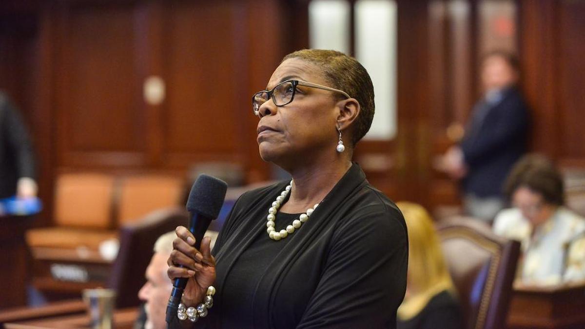 Sen. Audrey Gibson, D-Jacksonville, speaks on the Senate floor during the 2017 session.