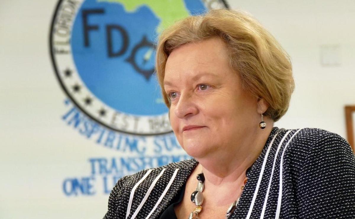Florida Department of Corrections Secretary Julie Jones wants to reduce the state’s prison population by increasing the number of rehabilitative programs that reduce recidivism. Legislators this year increased funding for the rehabilitation programs in four privately run prisons that are not controlled by Jones’ agency.