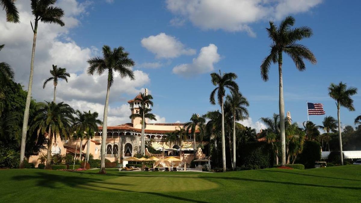 According to President-elect Donald J. Trump’s transition team, Trump and his family could stay at Mar-a-Lago for two weeks — for both Christmas and New Year’s.