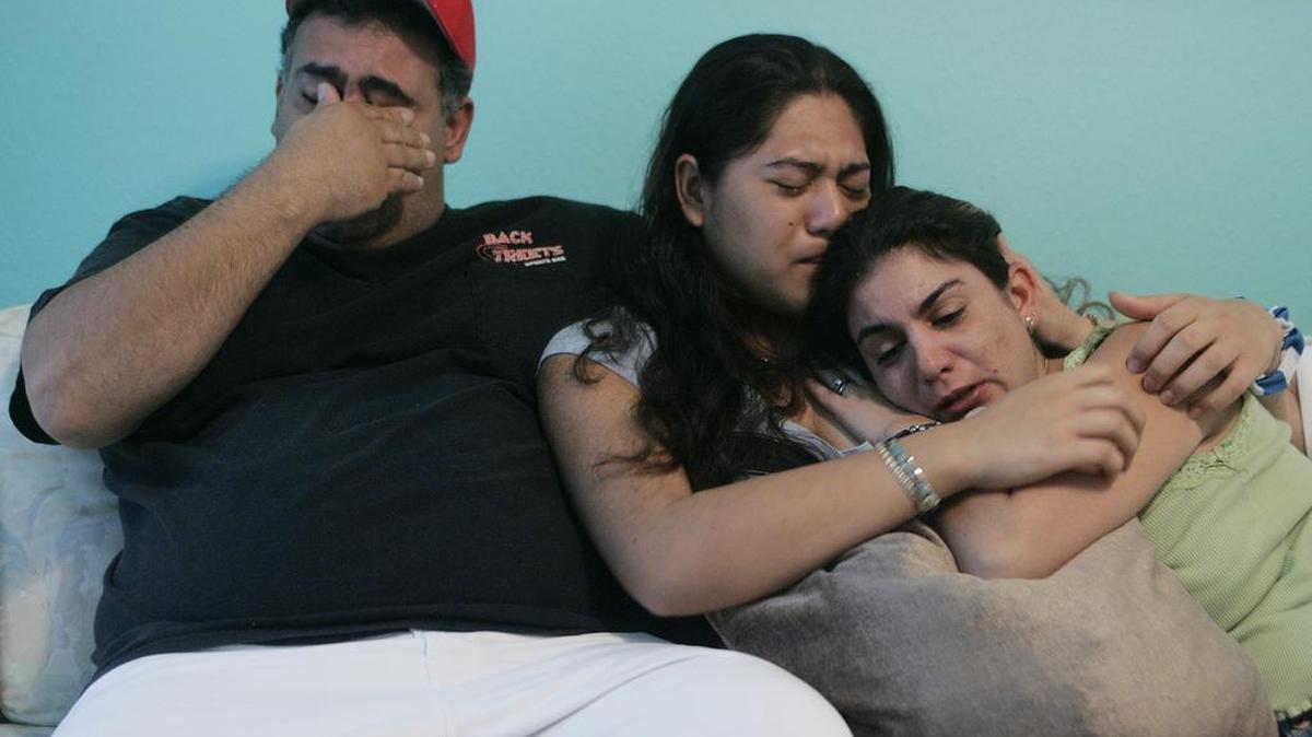From left, father John Randazzo, Melissa Randazzo, 16, and aunt Kristin Zamzow break down during an interview in 2005 following the disappearance of Annamarie Randazzo. After Annamarie’s body was found, Melissa retreated into her marijuana pipe.