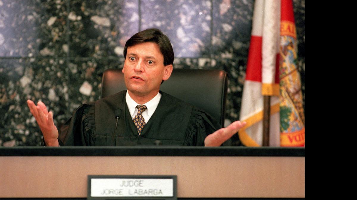 
Florida’s leading jurist, Chief Justice Jorge Labarga of the state Supreme Court, has laid down the law: Every judge must wear a solid black robe in court at all times, and with no “embellishment.”

